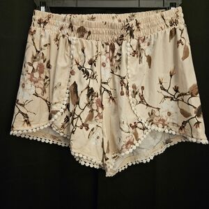 Rue 21 floral shorts